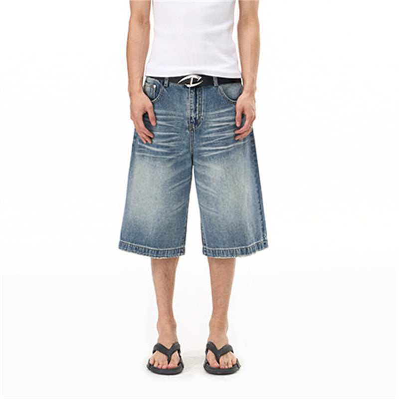 Loose five quarter jeans