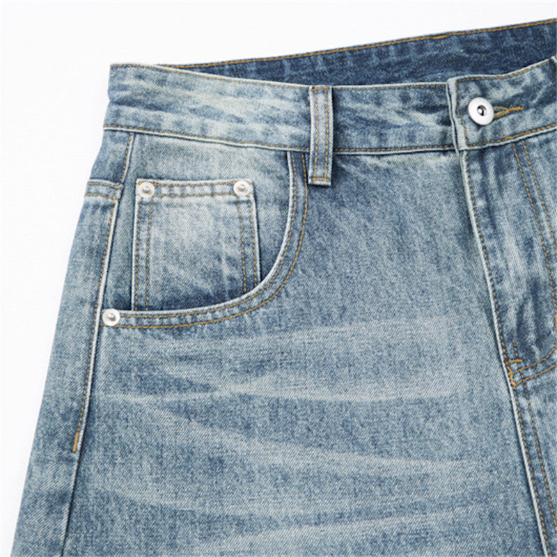 Washed curved knife jeans