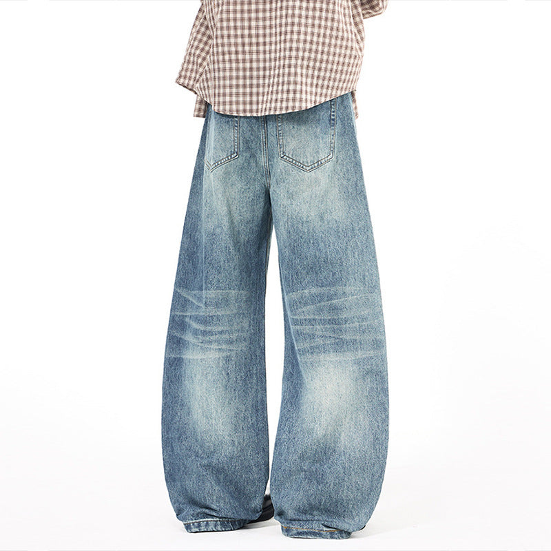 Washed curved knife jeans